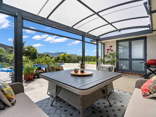 21 Pyle Road East, One Tree Point