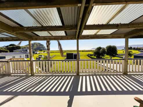 102 Newcastle Street, Mahia