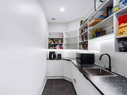 254 Riverbend Road, Meeanee