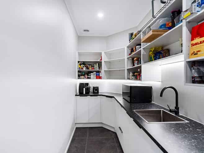 254 Riverbend Road, Meeanee