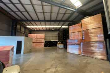 Prime Location - Warehouse