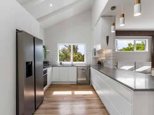 8 Miraka Place, Birkenhead