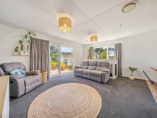 21 Oaklands Grove, Clouston Park