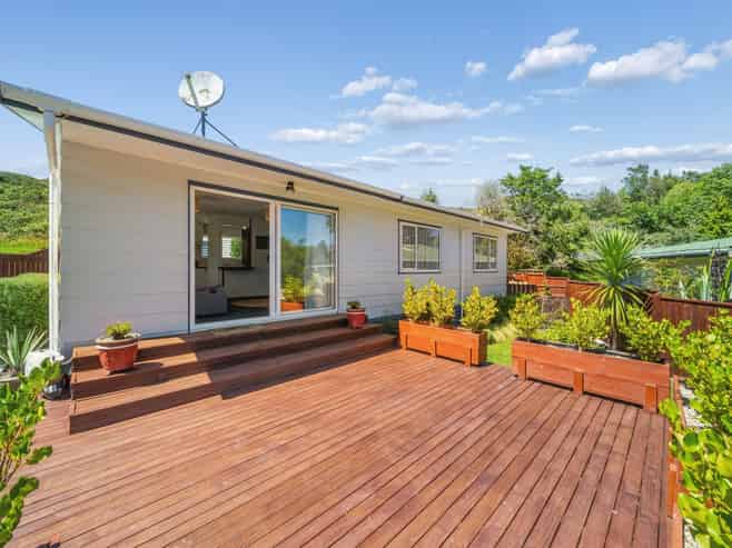 21 Oaklands Grove, Clouston Park