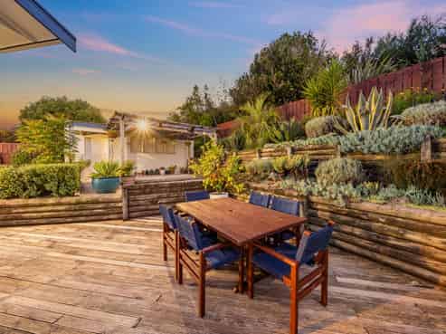 21 Oaklands Grove, Clouston Park