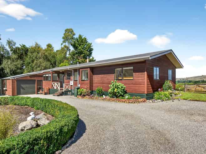 44 James Road, Masterton