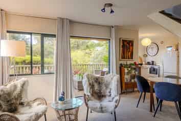 10 Hobson Terrace, Onetangi