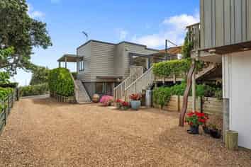 13 Hauraki Road, Oneroa