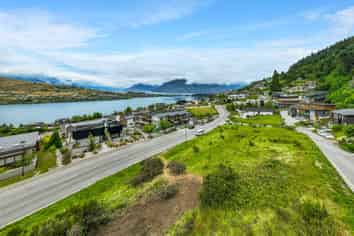 2-10 Saint Georges Avenue, Queenstown