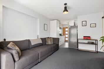 8/57 Bordesley Street, Linwood