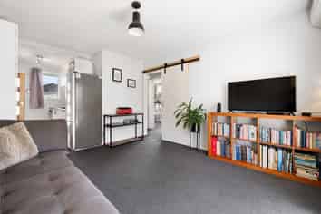 8/57 Bordesley Street, Linwood