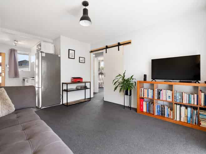 8/57 Bordesley Street, Linwood