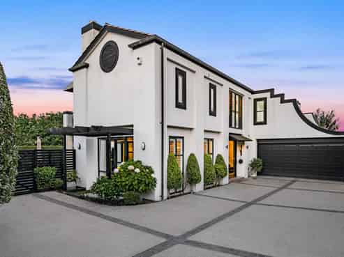 16A Tuhimata Street, Saint Heliers