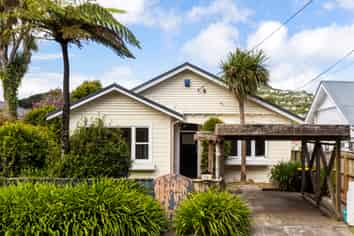 74 Nottingham Street, Karori