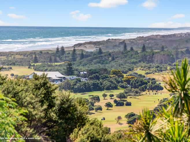 72 Domain Crescent, Muriwai