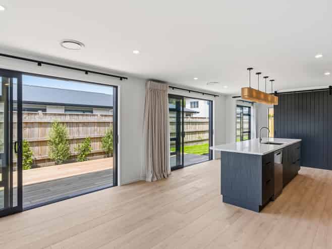 116 The Drive, Paraparaumu Beach