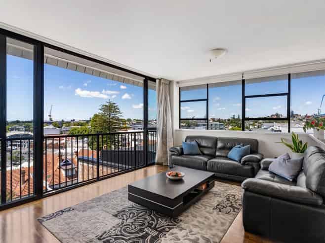5A/15 Augustus Terrace, Parnell
