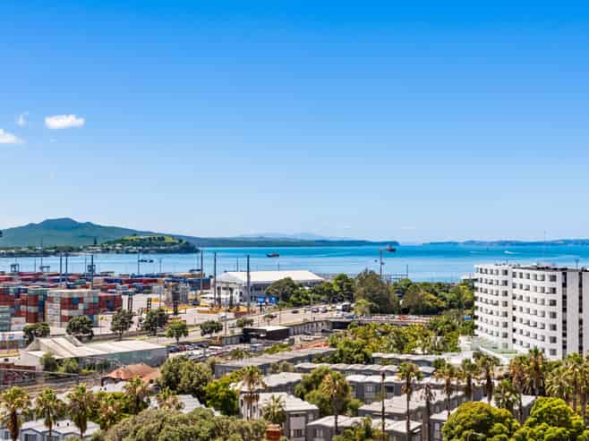 5A/15 Augustus Terrace, Parnell