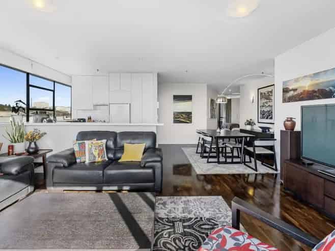 5A/15 Augustus Terrace, Parnell