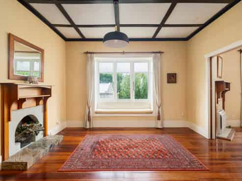 8B Alexis Avenue, Mount Albert