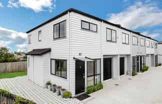 12/60 Kelman Road, Kelston