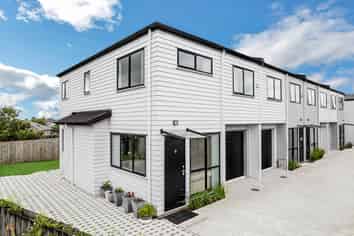 12/60 Kelman Road, Kelston