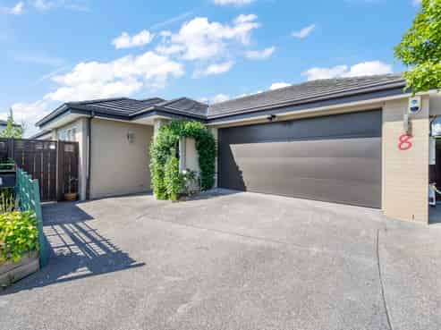 8 Reno Way, Flat Bush
