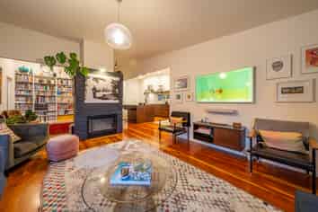 42 Lohia Street, Khandallah