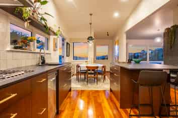 42 Lohia Street, Khandallah