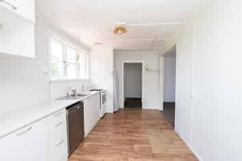 6 Stanley Street, Kerepehi