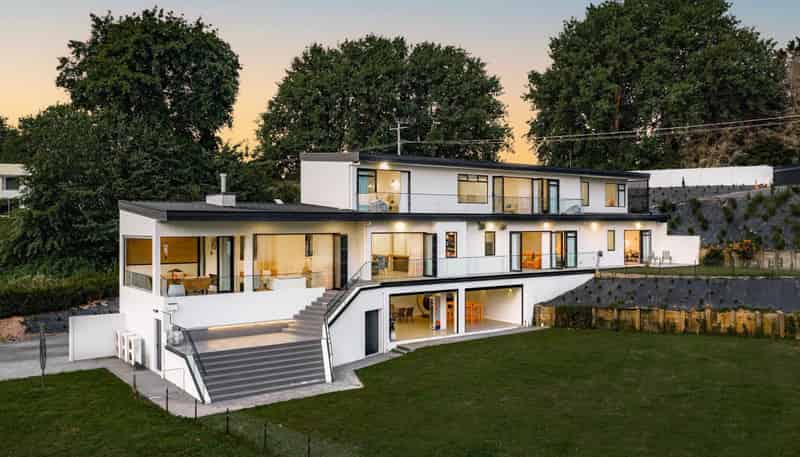 2221 River Road, Horsham Downs