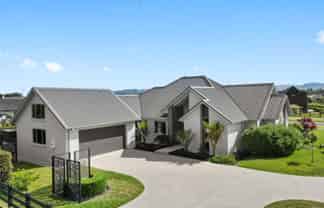 77 Baxter Michael Crescent, Cambridge