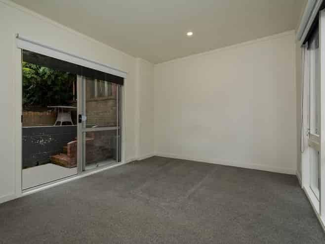 7/135 Exmouth Road, Northcote