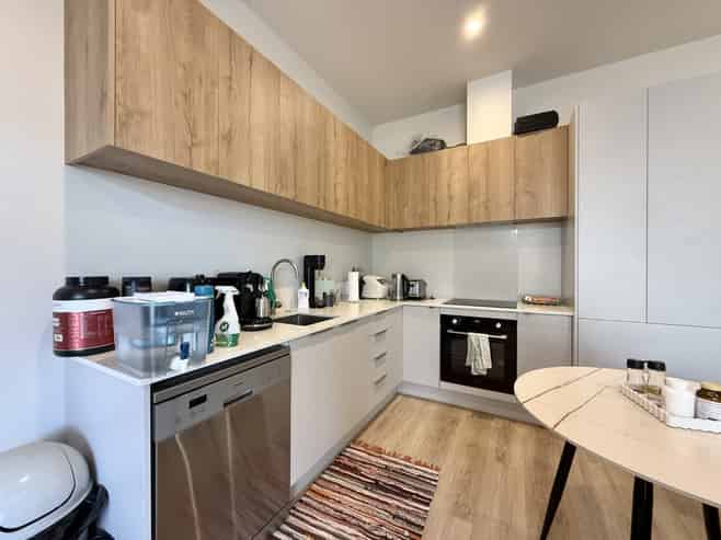 2A/21 The Strand, Wainuiomata