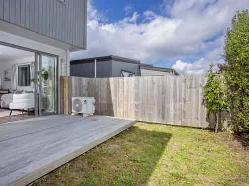 32B Gulf View Road, Murrays Bay