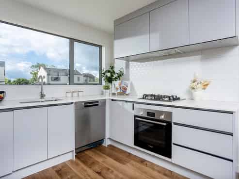 32B Gulf View Road, Murrays Bay