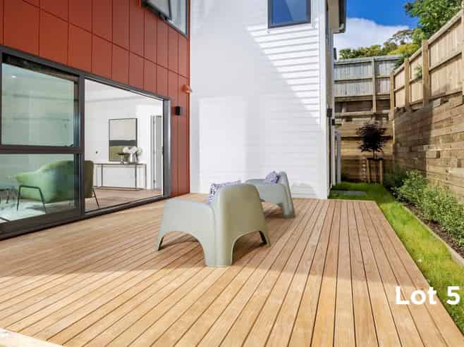 A-E/32 Ludlow Terrace, Totara Vale