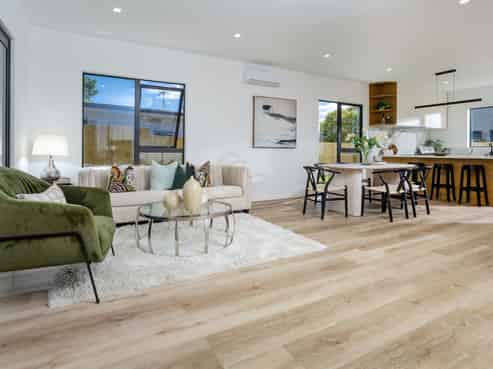 A-E/32 Ludlow Terrace, Totara Vale