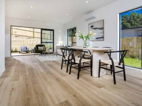 A-E/32 Ludlow Terrace, Totara Vale