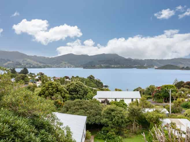 32, 34, 36 & 38 Moerangi Street, Broad Bay