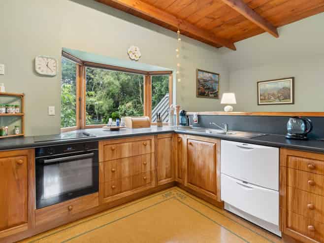 32, 34, 36 & 38 Moerangi Street, Broad Bay