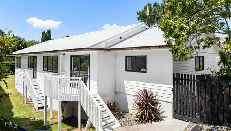 2/25 Flaxdale Street, Birkdale