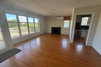 75a Kervil Avenue, Te Atatu Peninsula