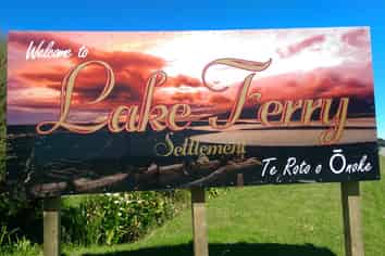 98 Lake Ferry Road, Lake Ferry