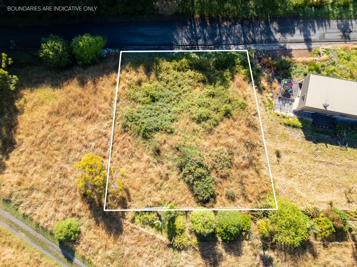 Elevated Lyttelton Section with Harbour Views - Ansicht 4