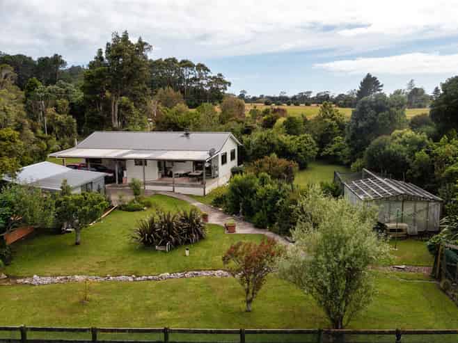 21 Pakawau Bush Road, Pakawau