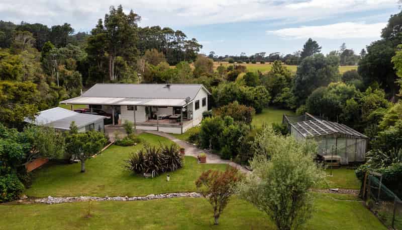 21 Pakawau Bush Road, Pakawau