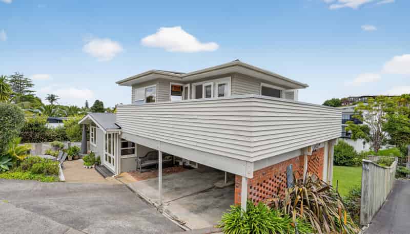 12 Garmons Way, Castor Bay