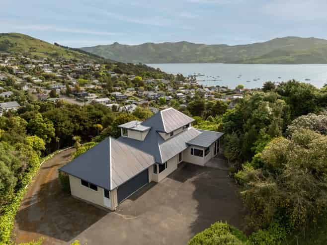 2 Settlers Hill, Akaroa