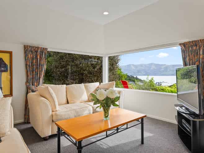 2 Settlers Hill, Akaroa